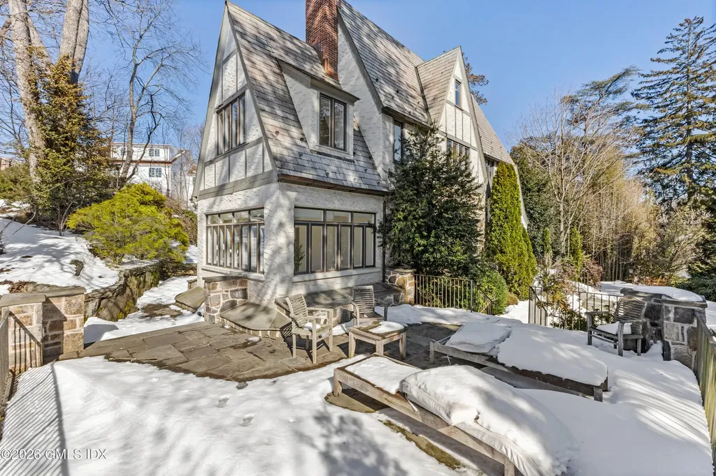 7 Dearfield Lane Greenwich CT 06831