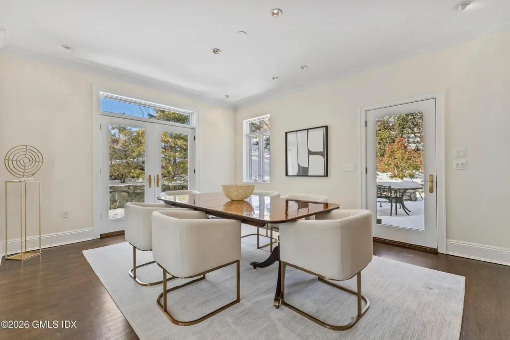 7 Dearfield Lane Greenwich CT 06831