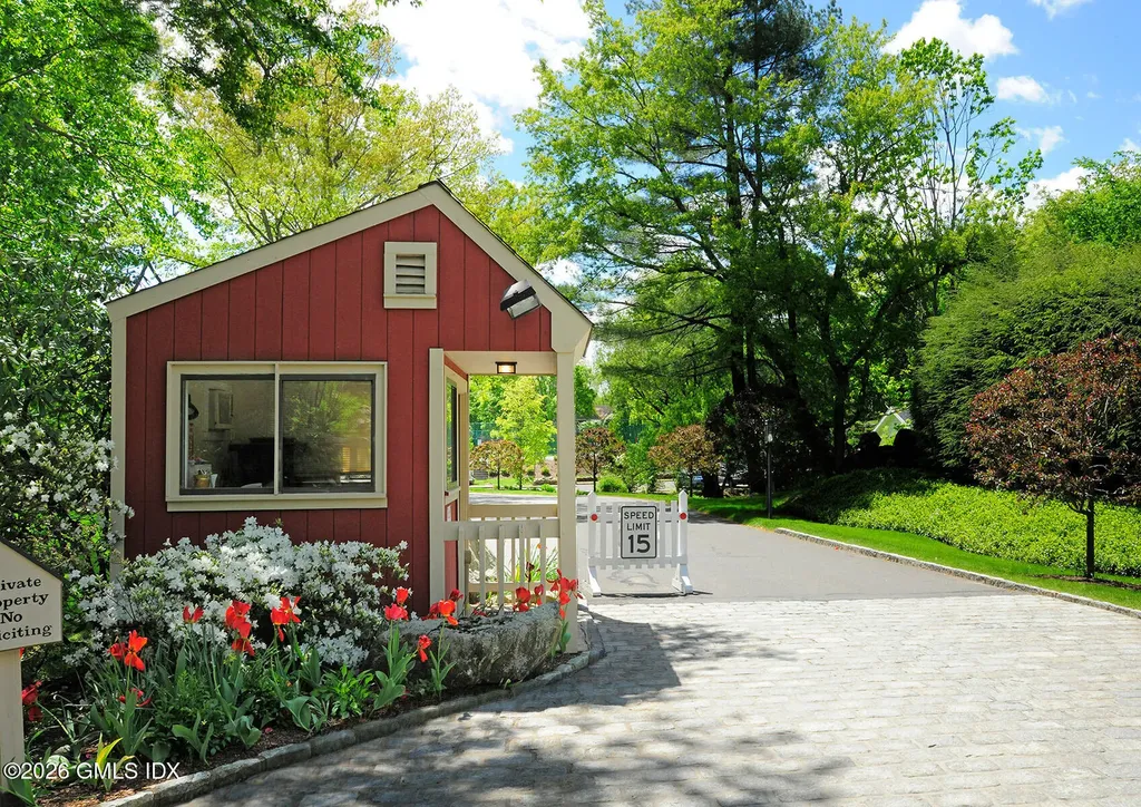 308 W Lyon Farm Drive Greenwich CT 06831