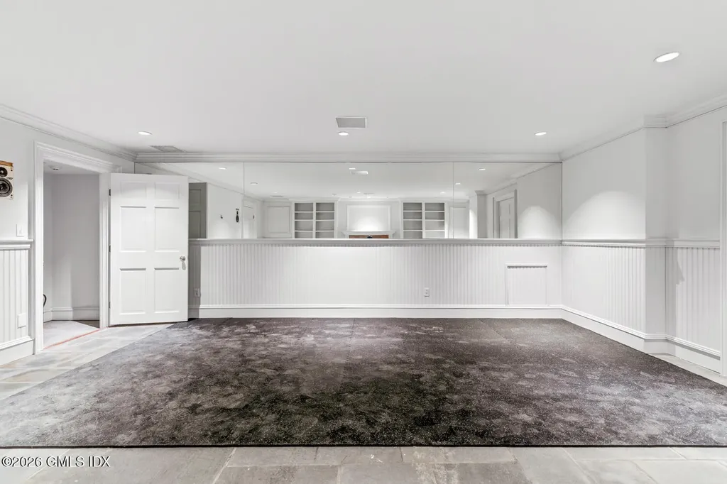 119 Proprietors Crossing New Canaan CT 06840