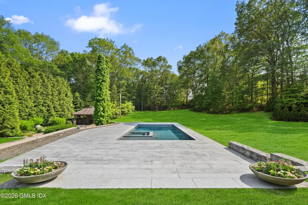 119 Proprietors Crossing New Canaan CT 06840