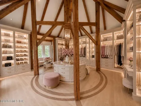 119 Proprietors Crossing New Canaan CT 06840