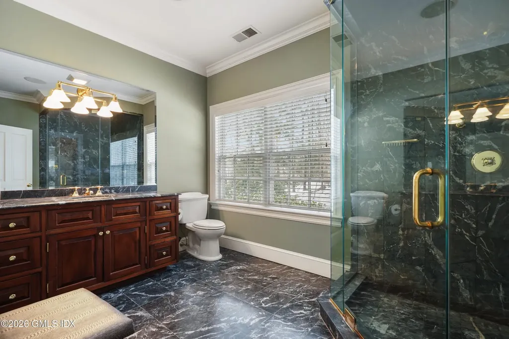 15 Vineyard Lane Greenwich CT 06831