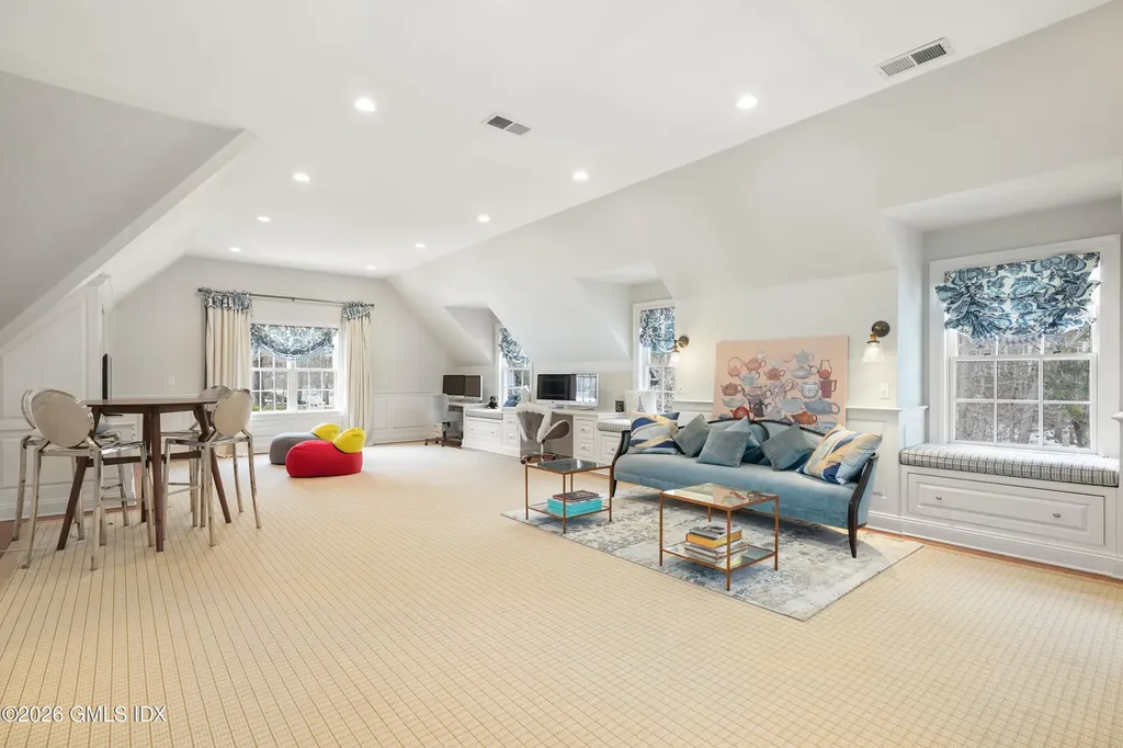 15 Vineyard Lane Greenwich CT 06831