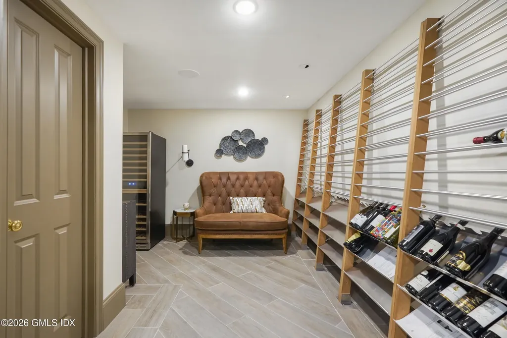 15 Vineyard Lane Greenwich CT 06831