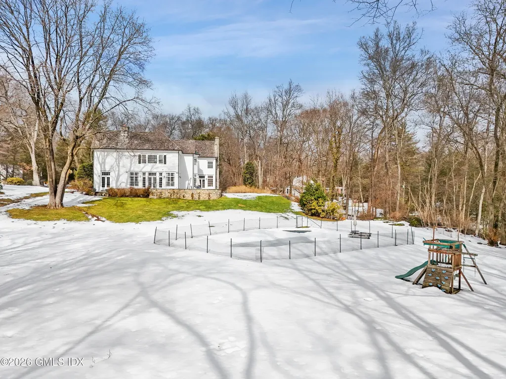 15 Vineyard Lane Greenwich CT 06831