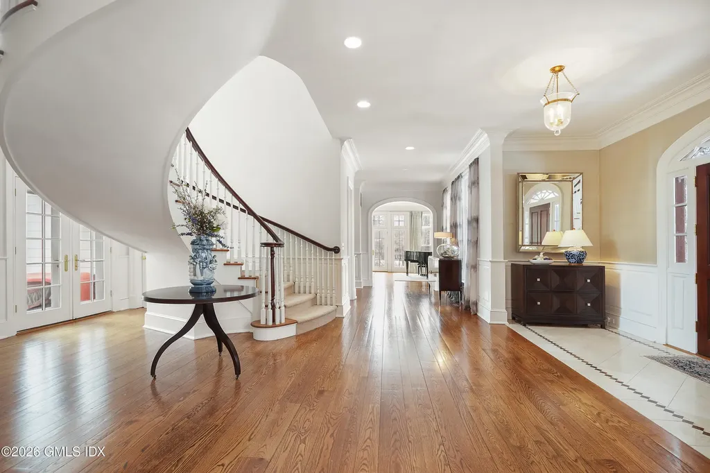 15 Vineyard Lane Greenwich CT 06831