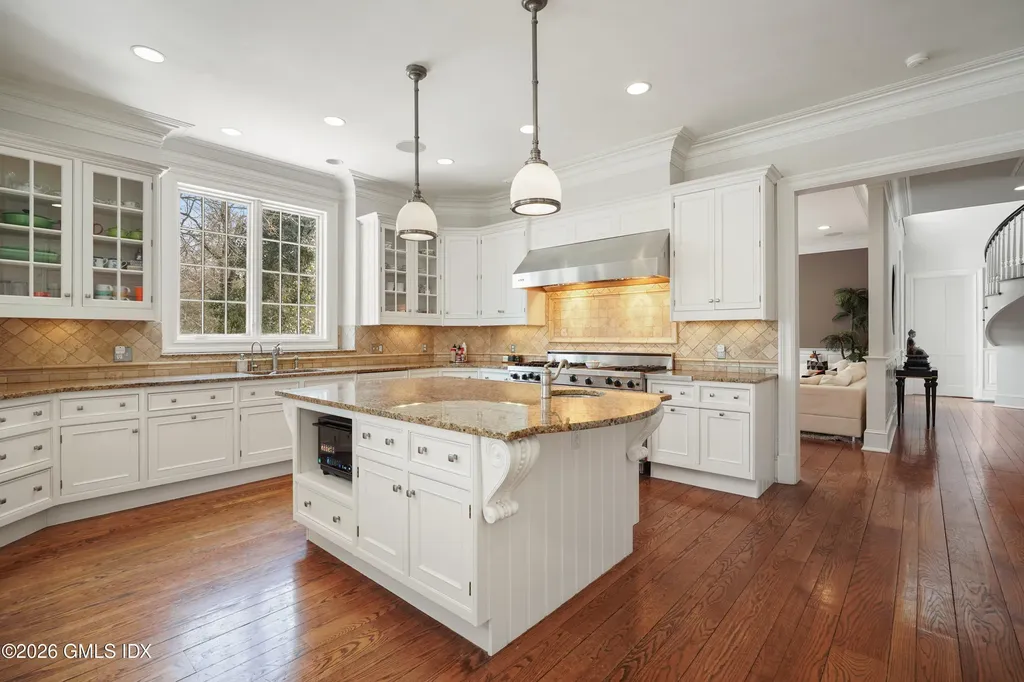 15 Vineyard Lane Greenwich CT 06831