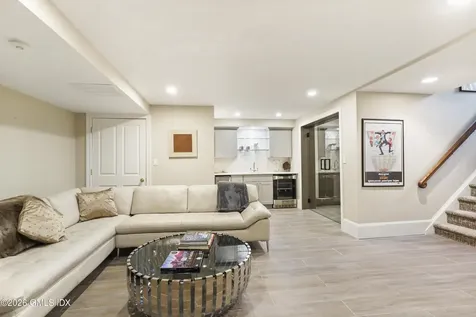 15 Vineyard Lane Greenwich CT 06831