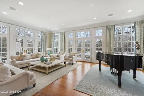 15 Vineyard Lane Greenwich CT 06831