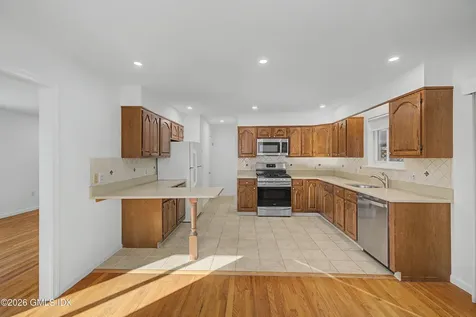 37 Windy Knolls Greenwich CT 06831