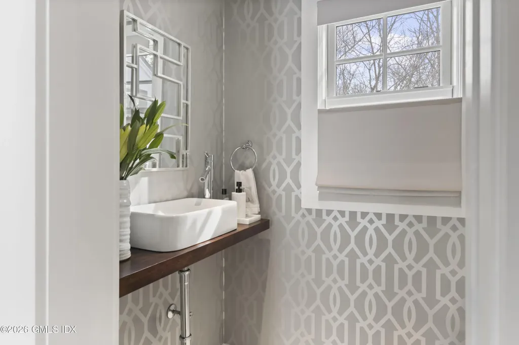 29 Hunting Ridge Road Greenwich CT 06831