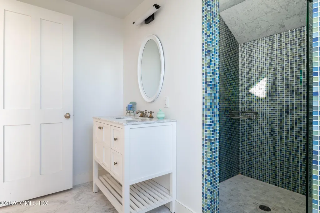 189 Shore Road Old Greenwich CT 06870