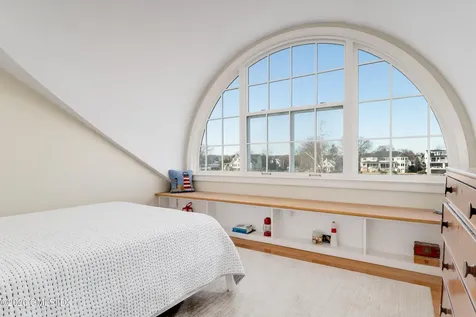 189 Shore Road Old Greenwich CT 06870