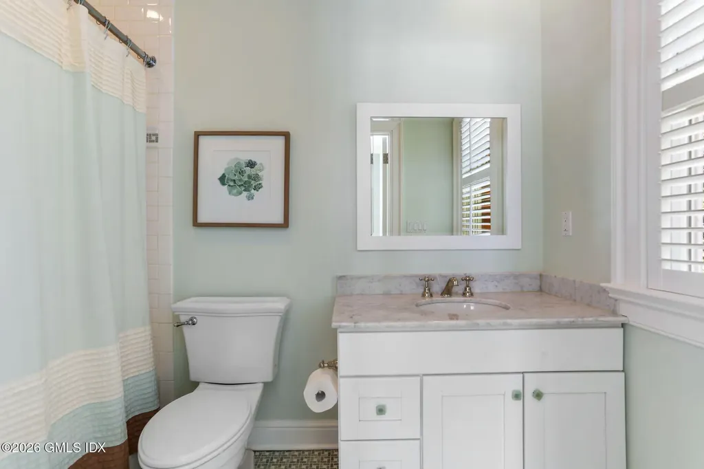 1 Bramble Lane Riverside CT 06878
