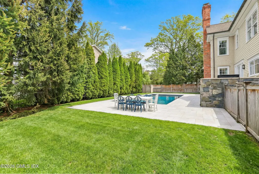 1 Bramble Lane Riverside CT 06878