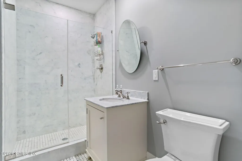 1 Bramble Lane Riverside CT 06878