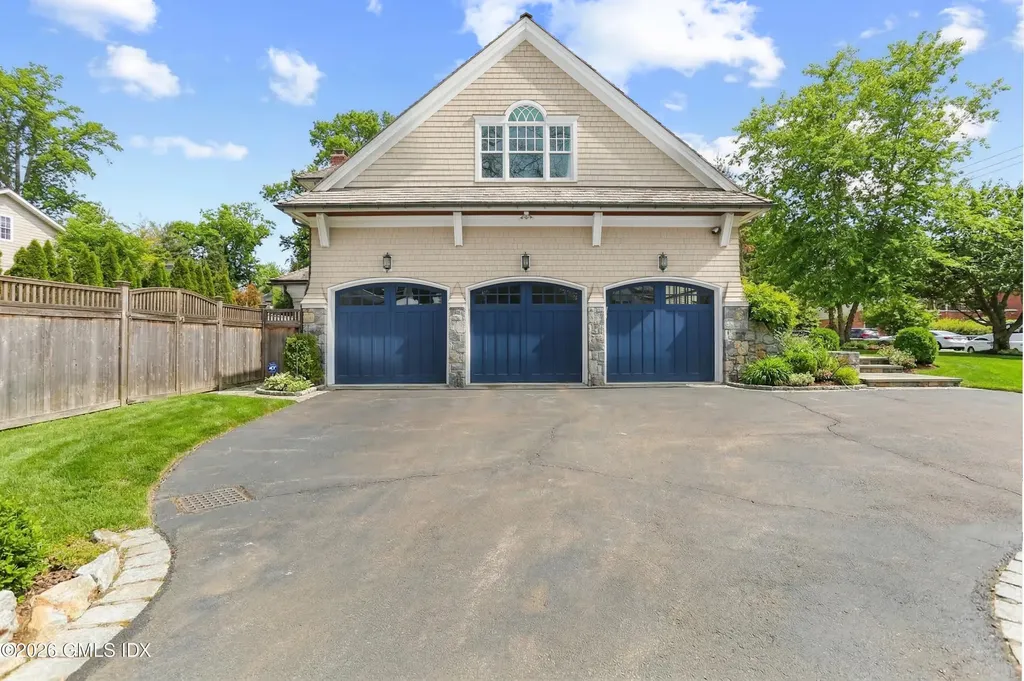 1 Bramble Lane Riverside CT 06878