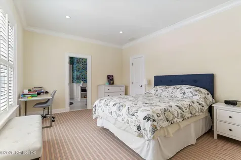 1 Bramble Lane Riverside CT 06878