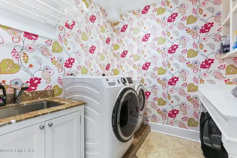 1 Bramble Lane Riverside CT 06878