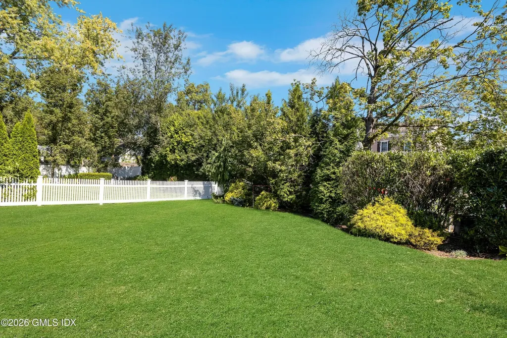 30 Park Avenue Old Greenwich CT 06870