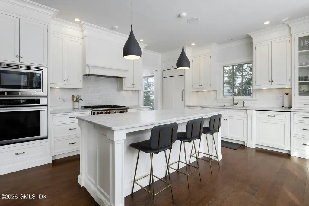 30 Park Avenue Old Greenwich CT 06870