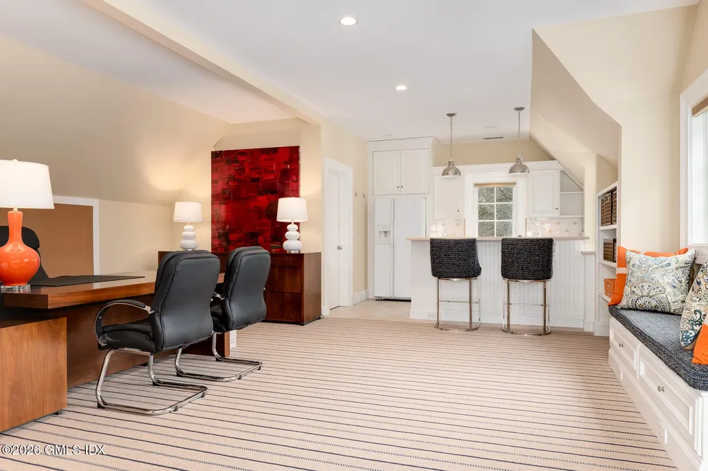 174 Round Hill Road Greenwich CT 06831