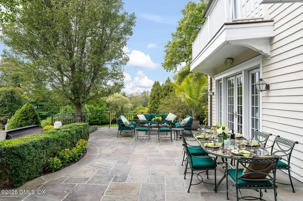 174 Round Hill Road Greenwich CT 06831