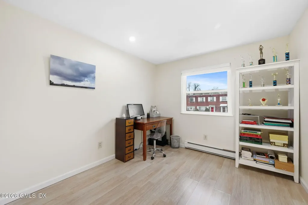 8 Barnstable Lane Stamford CT 06907