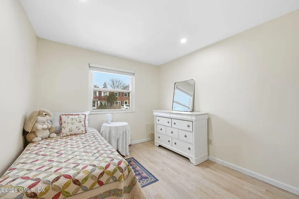 8 Barnstable Lane Stamford CT 06907