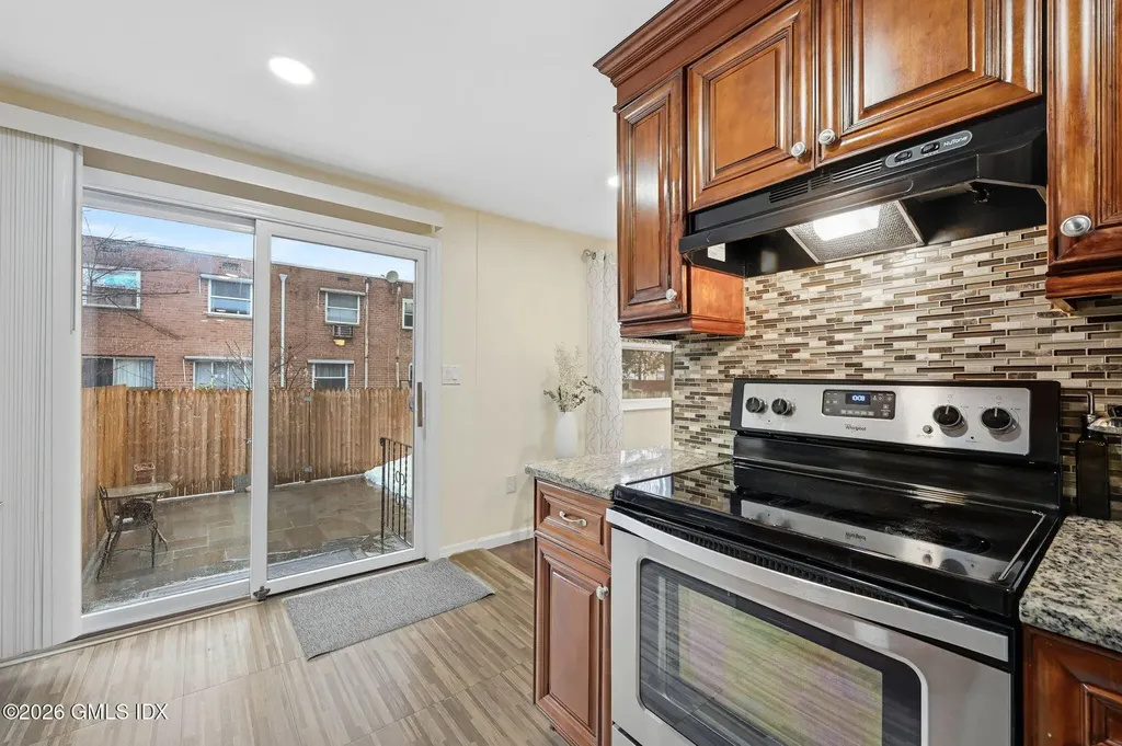 8 Barnstable Lane Stamford CT 06907