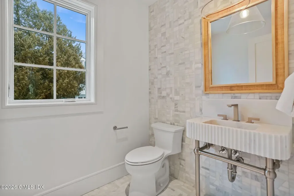 2 Potter Drive Old Greenwich CT 06870