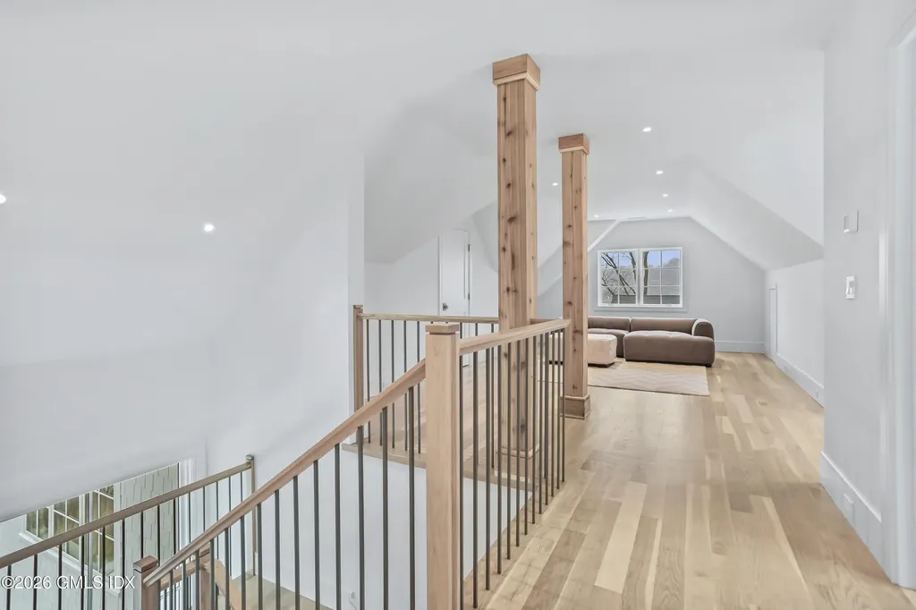 2 Potter Drive Old Greenwich CT 06870