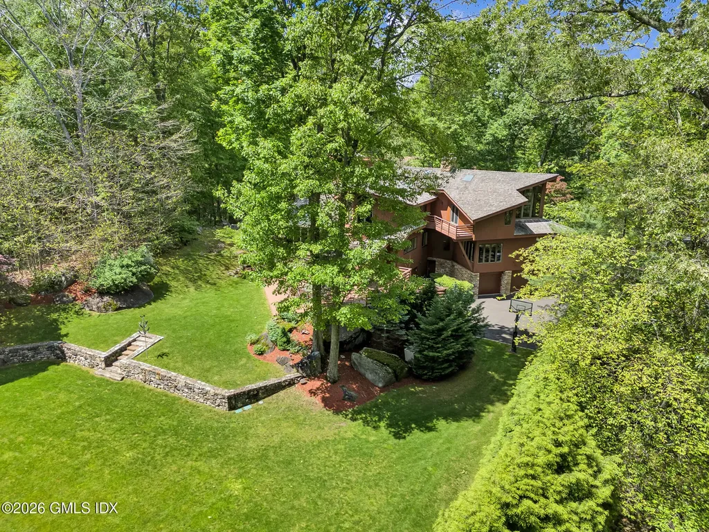 12 Stallion Trail Greenwich CT 06831