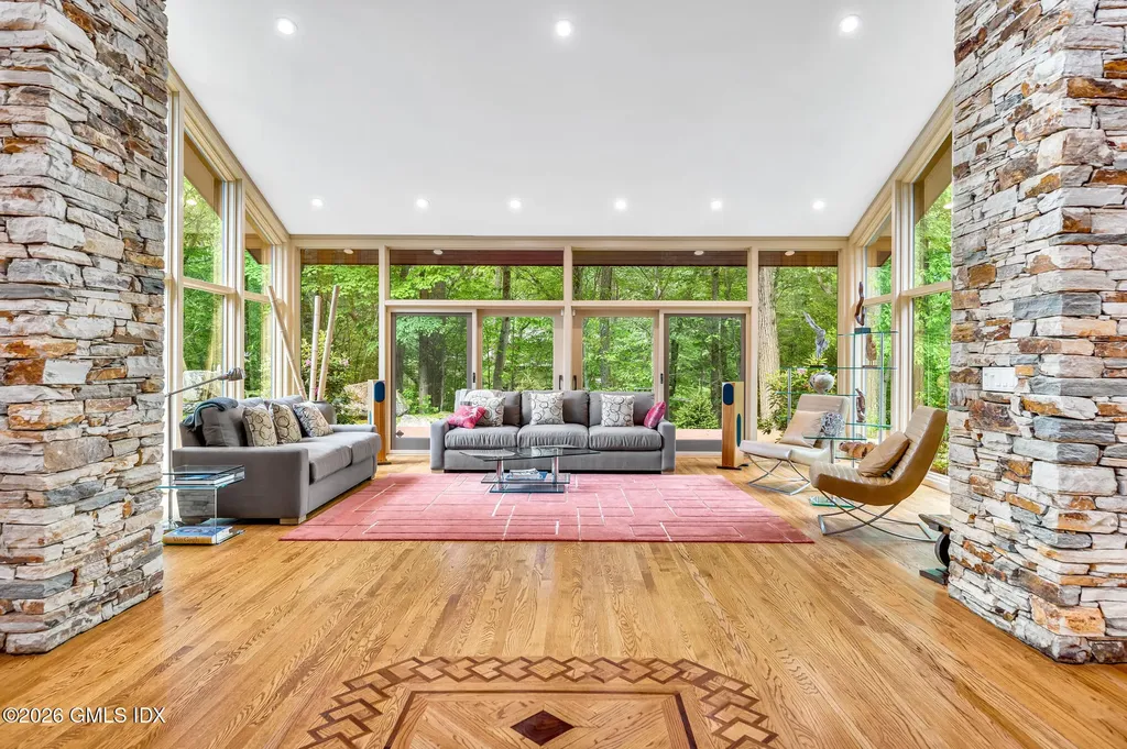 12 Stallion Trail Greenwich CT 06831