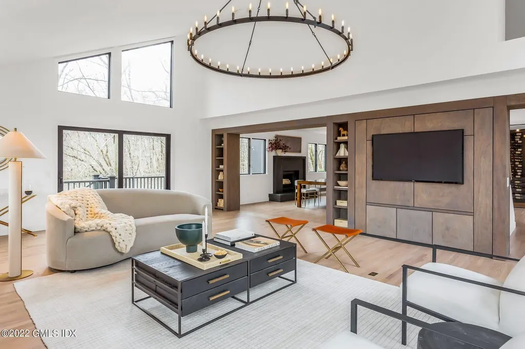41 Stone Brook Lane Cos Cob CT 06807