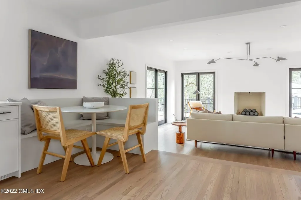 41 Stone Brook Lane Cos Cob CT 06807
