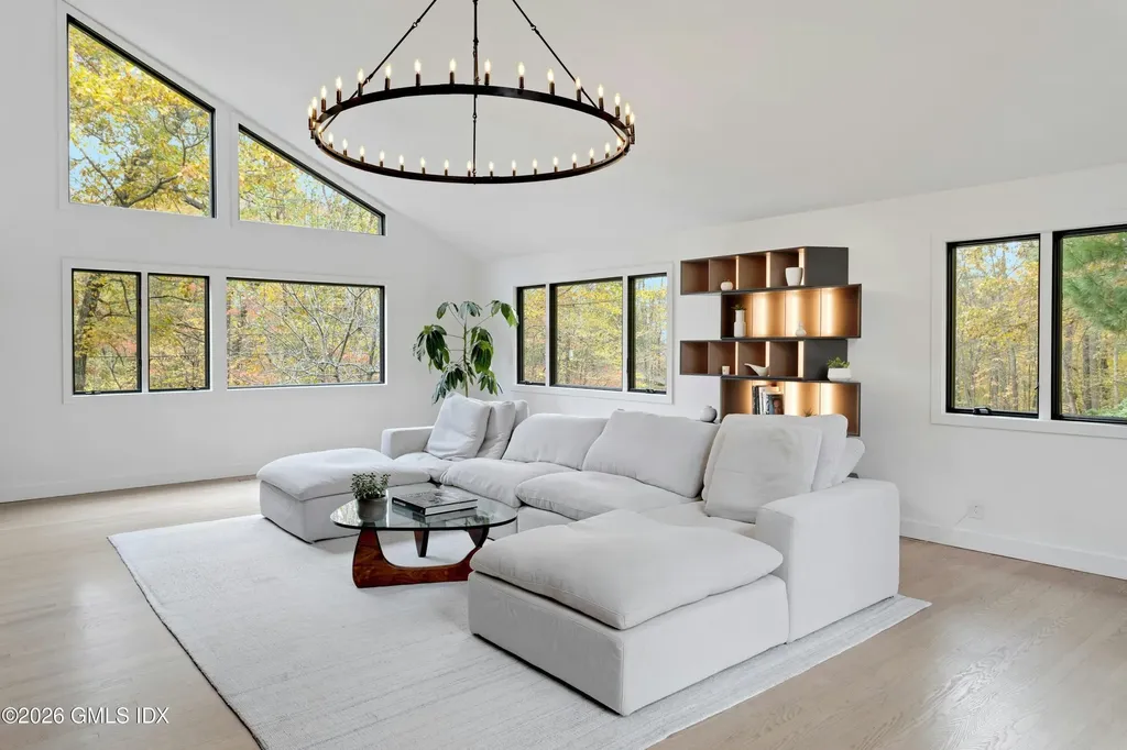 41 Stone Brook Lane Cos Cob CT 06807