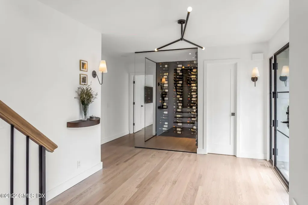 41 Stone Brook Lane Cos Cob CT 06807