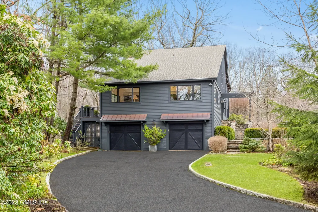41 Stone Brook Lane Cos Cob CT 06807