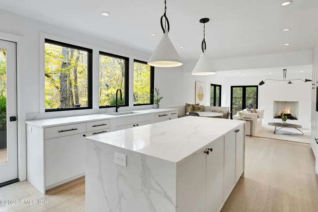 41 Stone Brook Lane Cos Cob CT 06807