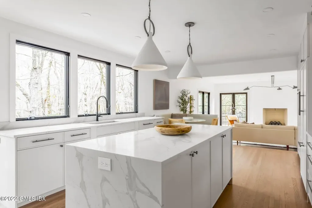 41 Stone Brook Lane Cos Cob CT 06807