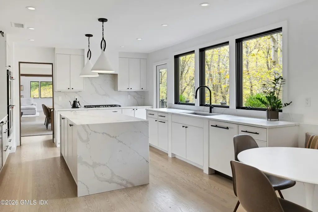 41 Stone Brook Lane Cos Cob CT 06807