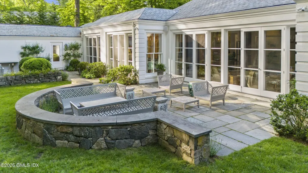47 Husted Lane Greenwich CT 06830