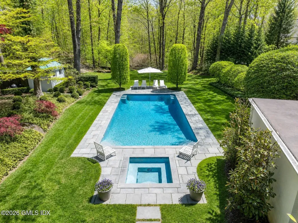 47 Husted Lane Greenwich CT 06830
