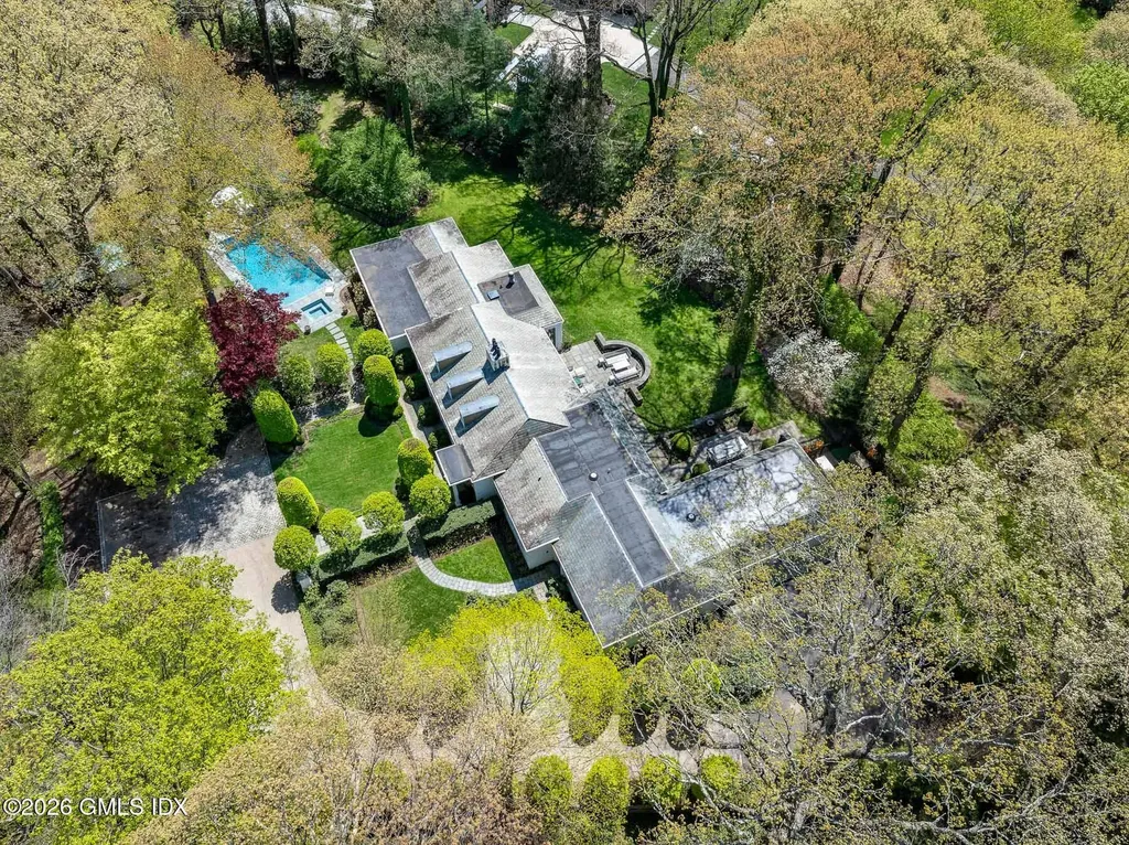 47 Husted Lane Greenwich CT 06830