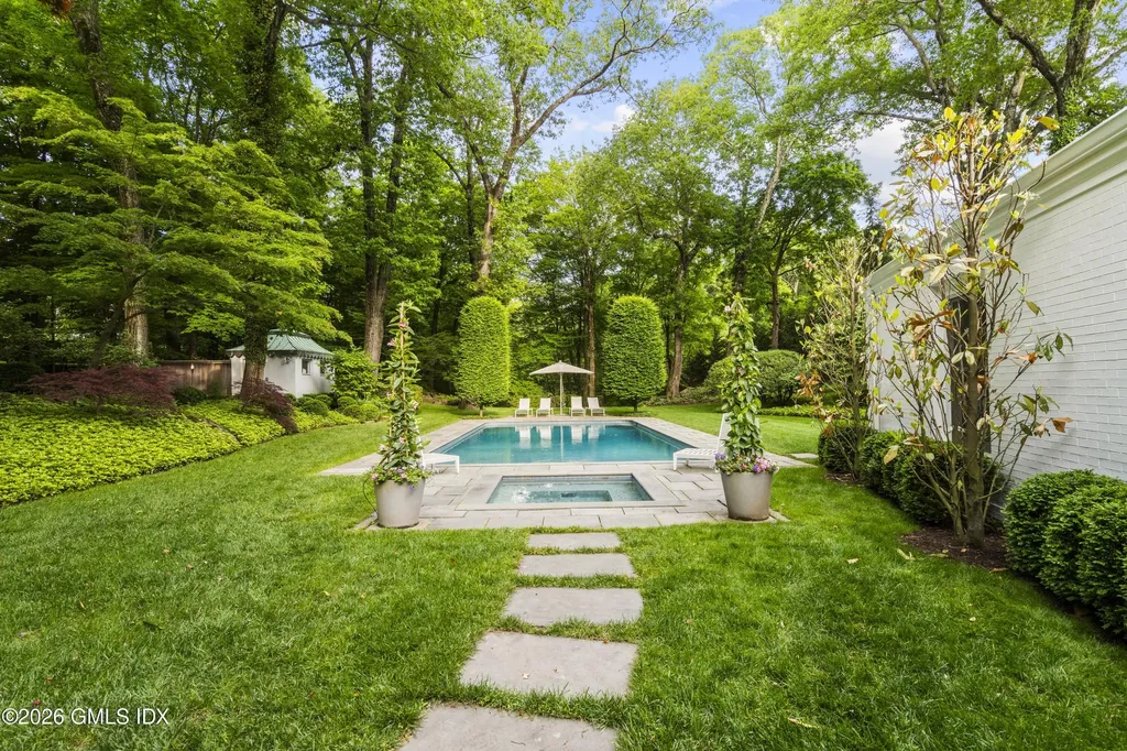 47 Husted Lane Greenwich CT 06830