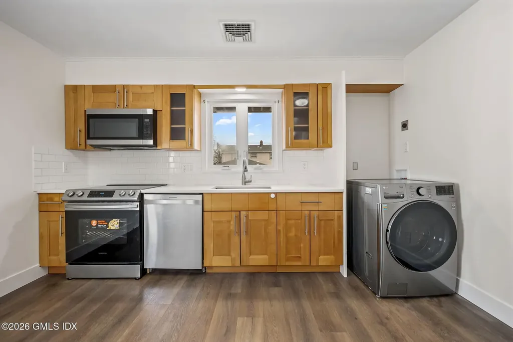 2 Grange Street Greenwich CT 06830
