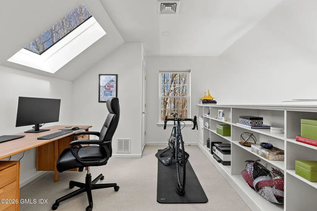 115 Top Gallant Road Stamford CT 06902