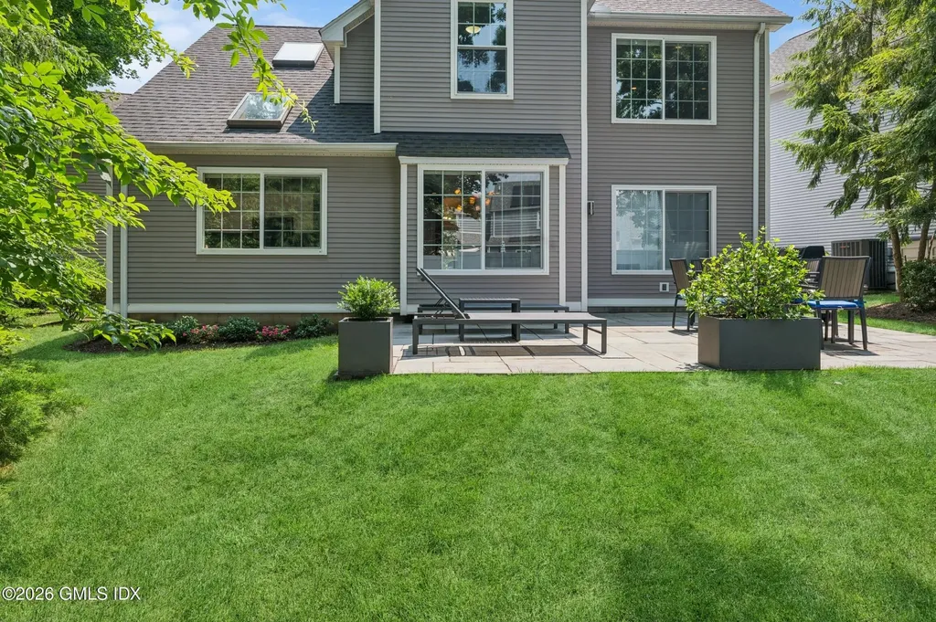 115 Top Gallant Road Stamford CT 06902